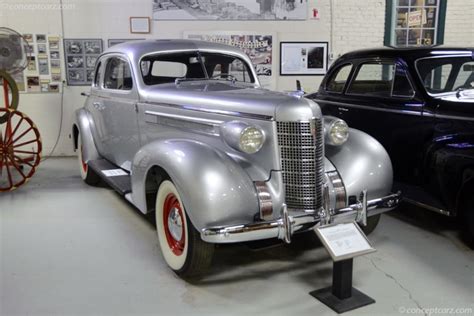 1937 Oldsmobile L-37 Eight Image. Photo 6 of 23