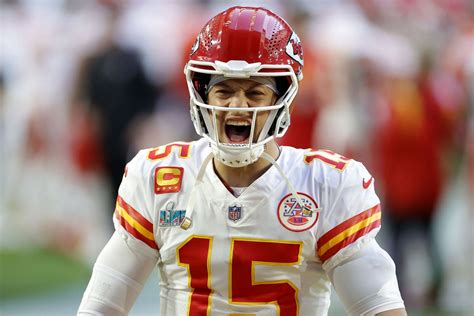 Travis Kelce predicts Patrick Mahomes to surpass Joe Montana's Super Bowl record before retirement