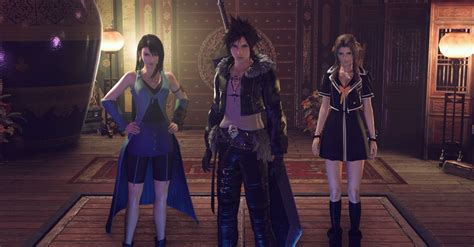 This FF7 Remake mod adds FF8 outfits for Cloud and Tifa