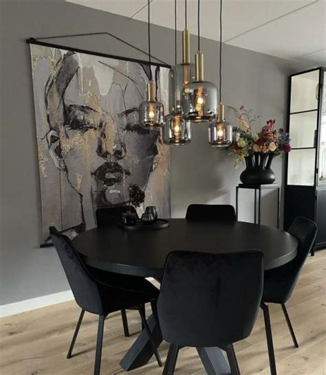 t. — @interieurvan.eva | Dinning room decor, Black living room decor, Living room decor apartment