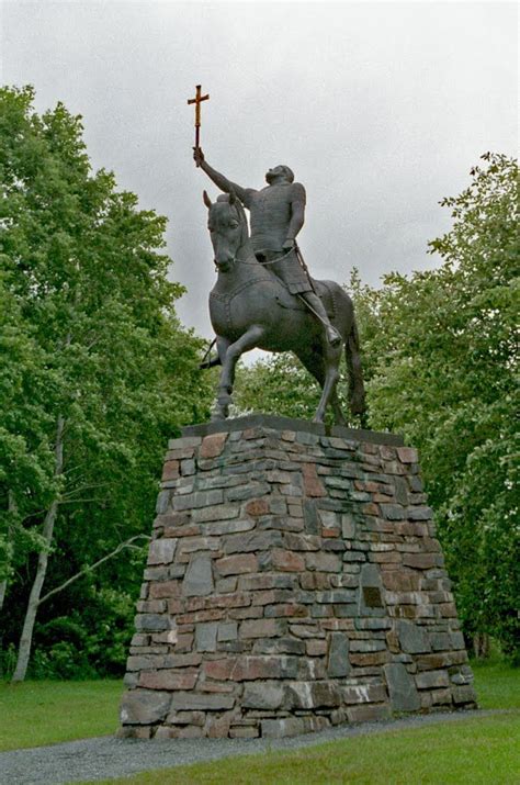 Stiklestad: Statue of King Olaf Tryggvason | Norwegian vikings, Viking art, Statue