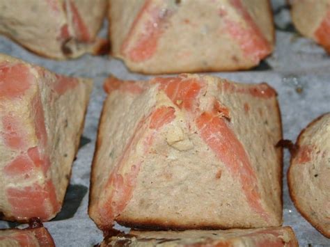 Recette de Pyramide de saumon | Recette | Cuisine poisson, Recette, Recette facile