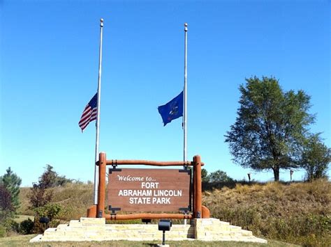 Fort Abraham Lincoln State Park and reasons to visit