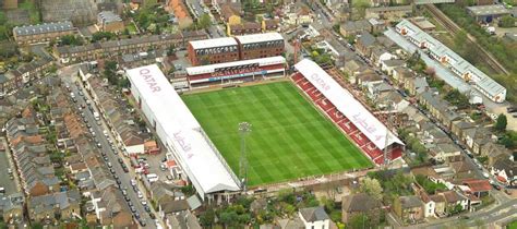 Griffin Park Stadium Guide - Brentford F.C | Football Tripper