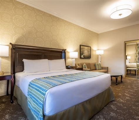 Official Site | Ayres Hotel Seal Beach