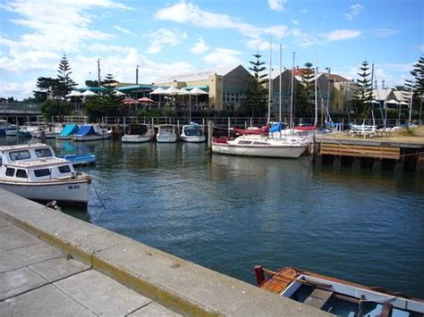 Bridge Hotel Mordialloc, MORDIALLOC, VIC | Pub info @ Publocation