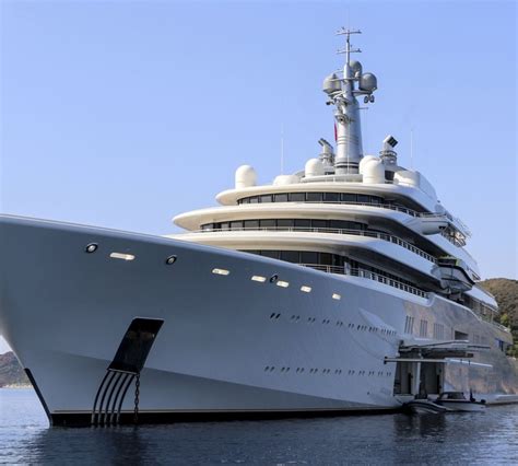 Photos of the Largest Superyacht ECLIPSE — Yacht Charter & Superyacht News