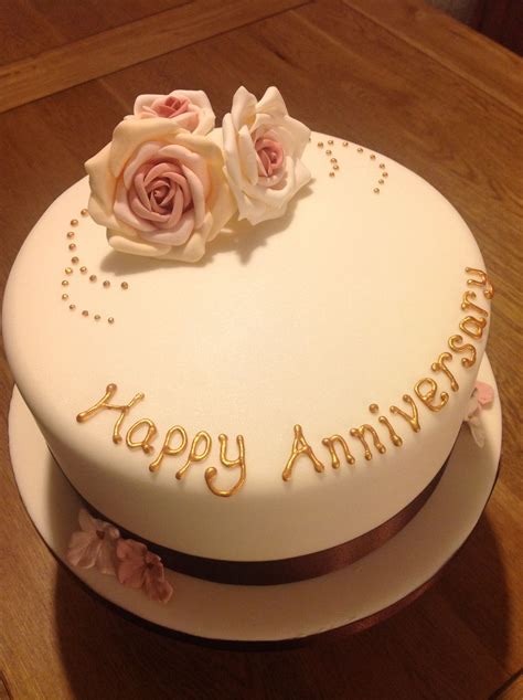 Golden #wedding #anniversary #cake | Wedding anniversary cakes, Golden wedding anniversary cake ...