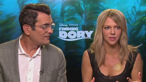 'Finding Dory' voice stars Ty Burrell and Kaitlin Olson - ABC7 Chicago