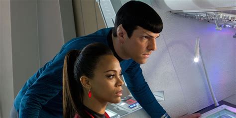 Abrams' Star Trek Movies Made A Big Mistake With Spock & Uhura