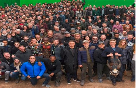 Avengers’ entire cast and crew in a single frame - Oyeyeah