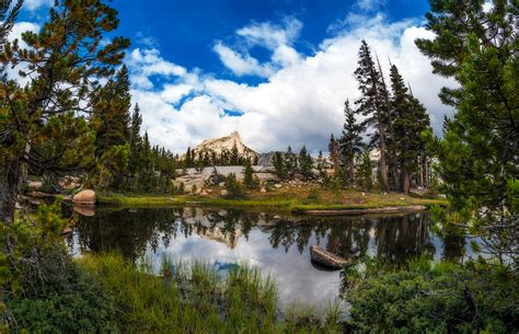 Hiking John Muir Trail to Cathedral Lakes in Yosemite - Travel Caffeine