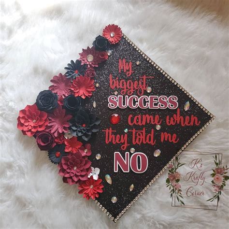 Red and Black Graduation Cap Ideas