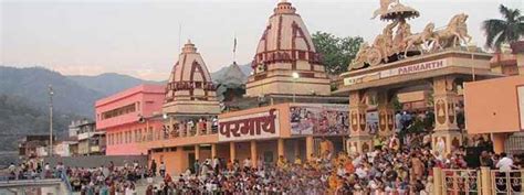 6 Best Ashrams in Haridwar for Yoga and Meditation