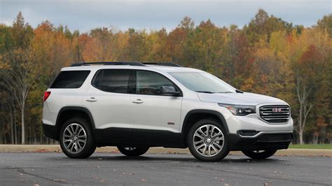 2017 GMC Acadia Review: Not Every Terrain