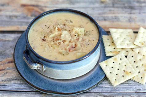 Creamy Slow Cooker Fish Chowder With Bacon | Recipe | Fish chowder ...