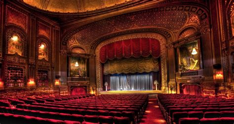 A Brief History of the Byrd Theatre - Discover Richmond Tours