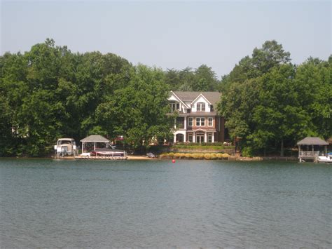 Deciding on where to move? Huntersville NC is a great place to relocate ...