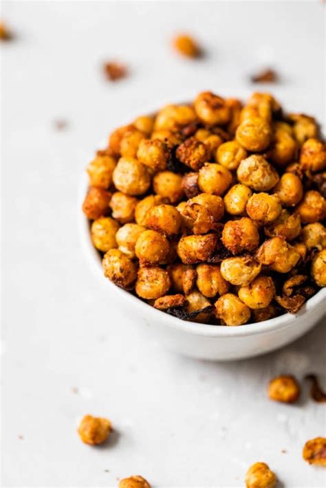 How to Make Crunchy Roasted Chickpeas-The Almond Eater