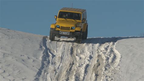 Manitoba’s Red River Jeep Club rings in the new year, helps community ...