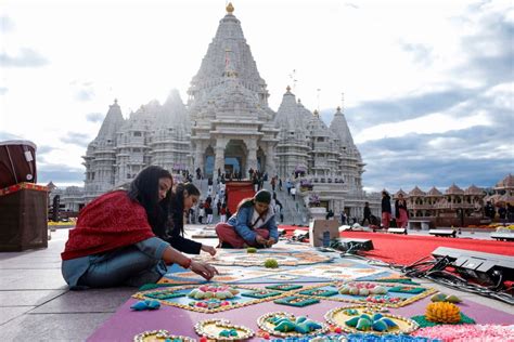 ‘New Akshardham temple will bring communities together’ - GG2