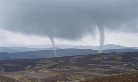 Rare twin tornadoes snapped in the Scottish highlands — Earth Changes — Sott.net