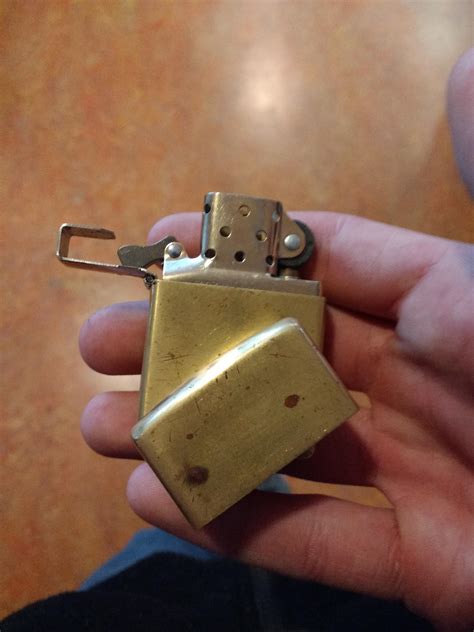 Zippo cap came off but the hinge mechanic is still intact? anyone know ...