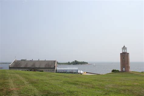 UConn Avery Point Lighthouse - Kronenberger & Sons Restoration, Inc.