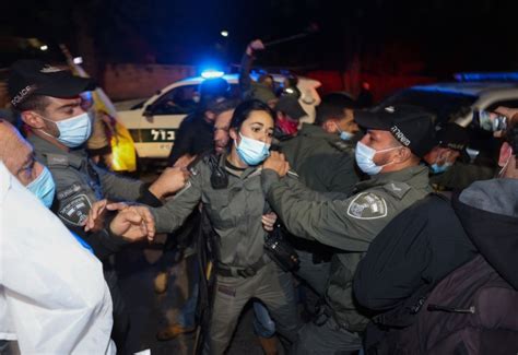 Dozens of Israelis arrested at anti-Netanyahu protest | Benjamin ...