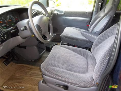 1998 Plymouth Voyager SE interior Photo #49273472 | GTCarLot.com