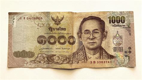 1,000 baht Thai baht bill 22028679 Stock Photo at Vecteezy