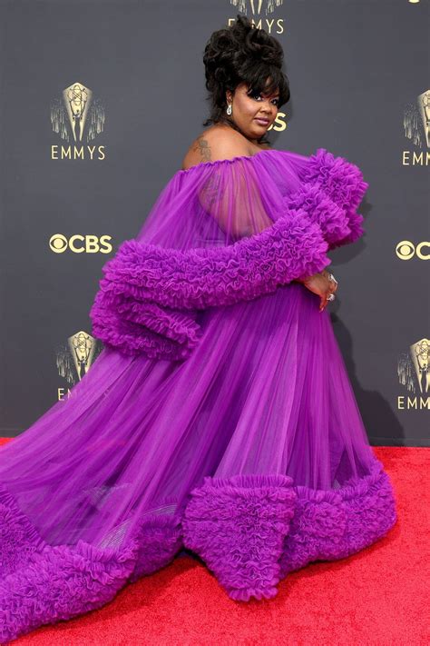 Nicole Byer Samira Wiley, Emmys Red Carpet, Carpet Styles, Celebrity Look, Celeb Style ...