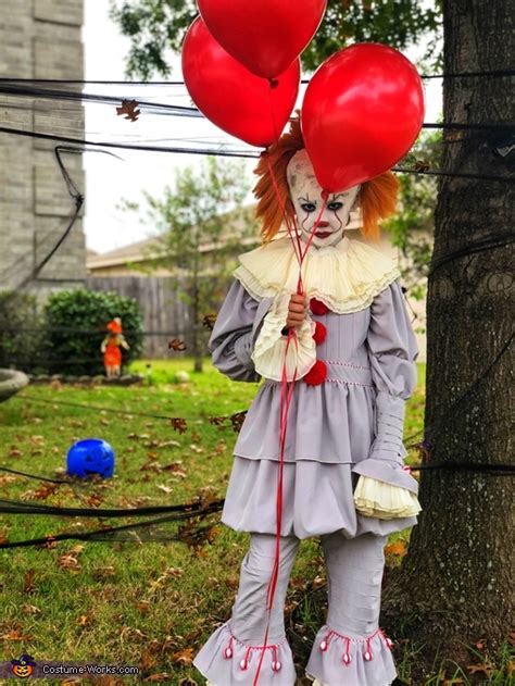 IT Pennywise Costume | Easy DIY Costumes