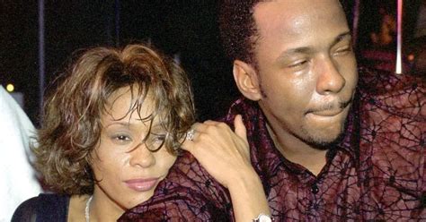 Filthy bathroom where Whitney Houston smoked crack cocaine before tragic death - Flipboard