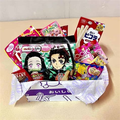 15 Best Japanese Snack Box: Must-Try Treat Boxes From Japan In 2024