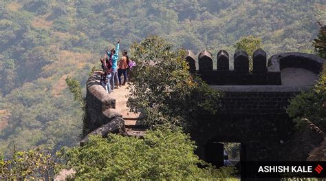 Anti-encroachment drive begins in Pune’s historic Sinhagad Fort | Pune News - The Indian Express