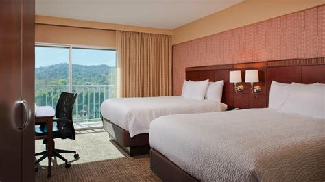 Rooms at Courtyard By Marriott Los Angeles Sherman Oaks | Marriott Bonvoy