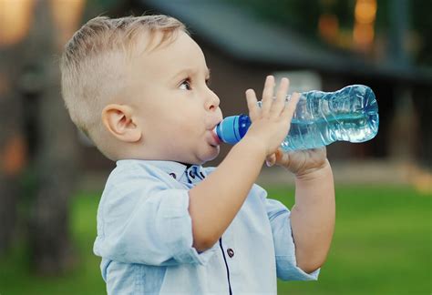 How Much Water Should Your Toddler Consume Per Day?