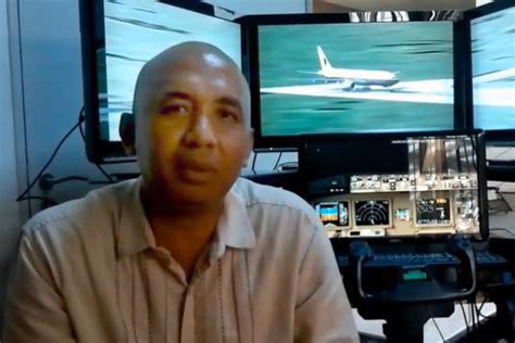 'Depressed pilot locked co-pilot out of MH370 cockpit and crashed ...