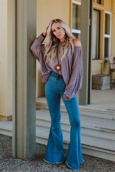 Janis Bell Bottom Jeans - Light Wash | Cute country outfits, Western outfits women, Southern outfits