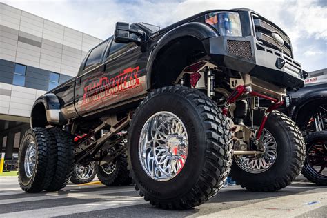 LIFTED TRUCKS OF SEMA 2022