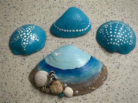 Pin on SEA=SNAIL SHELLS | Seashell painting, Oyster shell crafts, Painted shells