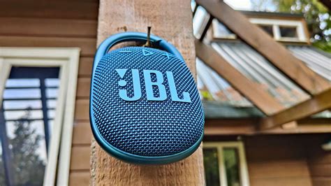 JBL Clip 4 review - theBit.nz