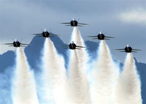 File:Blue Angels on Delta Formation.jpg - Wikipedia, the free encyclopedia