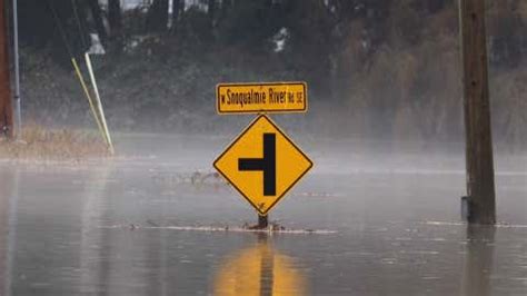 Two Bodies Found Amid Northwest Flooding - Videos from The Weather Channel