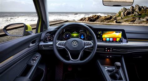 Interior Volkswagen Golf | Carnovo