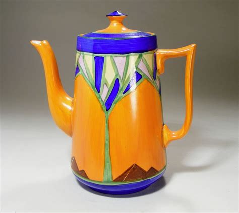 Clarice Cliff - Pottery, Biography