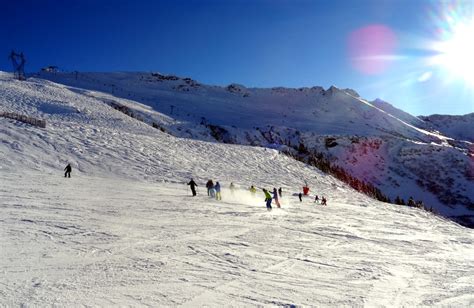 Grand Massif: Massif Slope Views from the Lift | France Ski Holiday ...