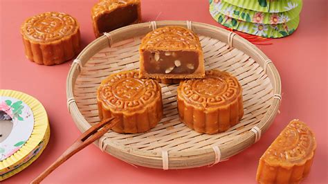 Mooncake Easy & Foolproof - Southeast Asian Recipes - Nyonya Cooking