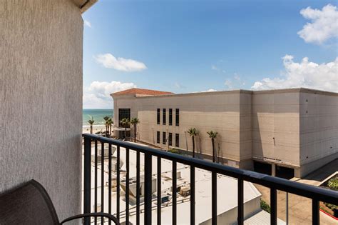 Hilton Galveston Island Resort in Galveston (TX) - Room Deals, Photos ...